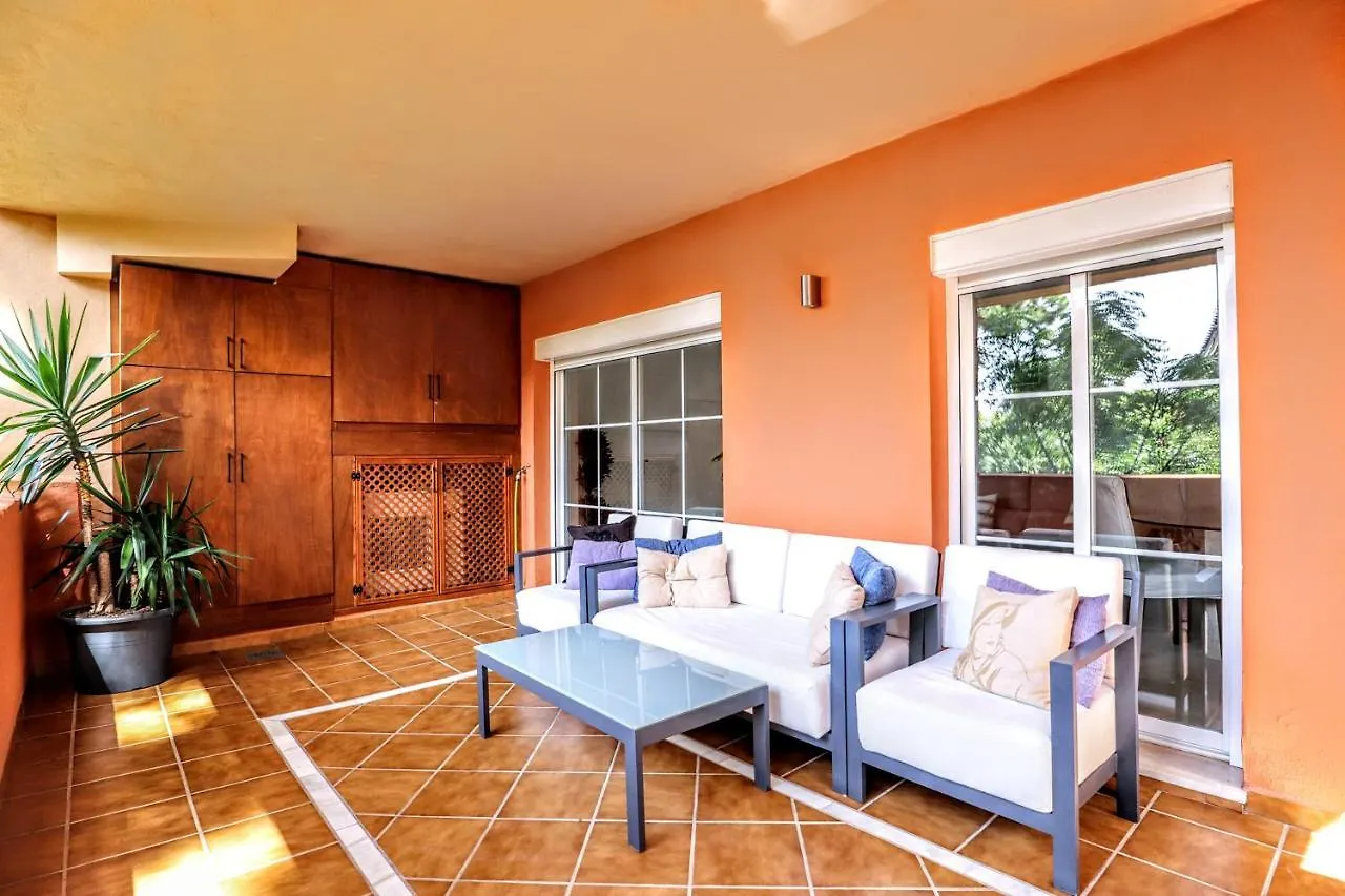 Sunny Apartment In Elviria Marbella