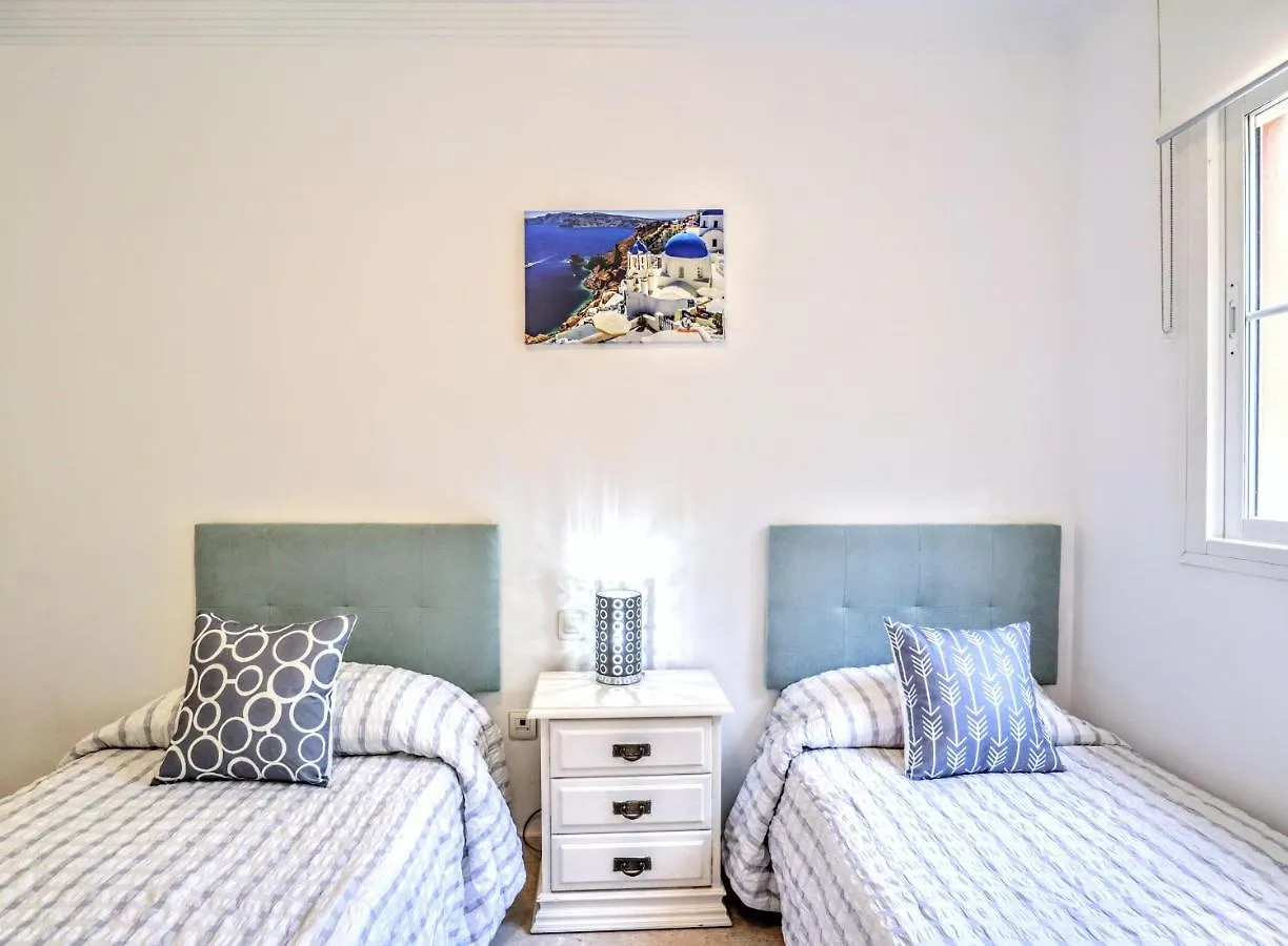 Sunny Apartment In Elviria Marbella