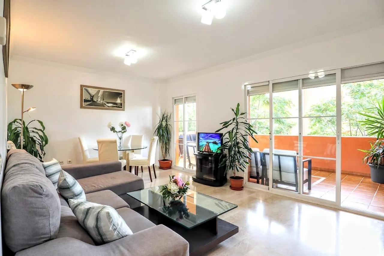 Sunny Apartment In Elviria Marbella