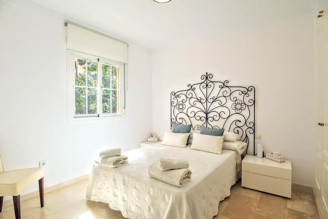 Sunny Apartment In Elviria Marbella Spagna